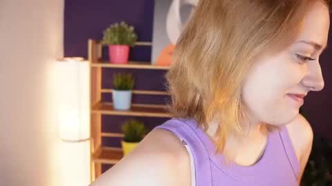 Snapshot of juliettakaniecki chatting on 09/11/25, 03:17 Mia online show from 09/11/25, 03:17