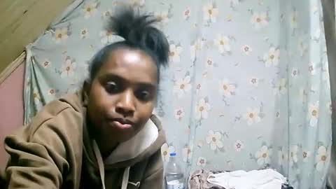 Snapshot of juliette9794 chatting on 09/08/25, 03:55 juliette9794 online show from 09/08/25, 03:55