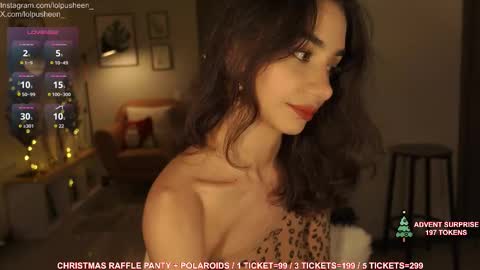 Juliette Dee online show from 12/15/25, 10:47