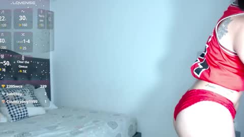 Snapshot of juliette_ponce chatting on 12/18/24, 05:26 juliette online show from 12/18/24, 05:26