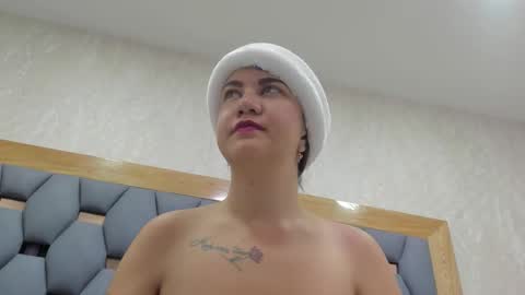 juliette_pretty_ online show from 12/02/25, 07:31