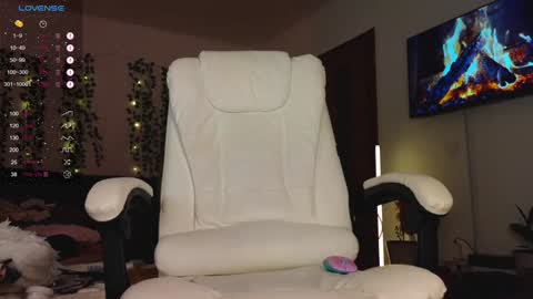 Snapshot of juliette_sunshine chatting on 12/22/24, 01:45 juliette_sunshine online show from 12/22/24, 01:45