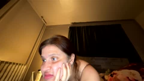 Snapshot of juliettelatte81200 chatting on 06/09/26, 01:17 juliettelatte81200 online show from 06/09/26, 01:17