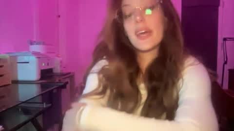 Snapshot of juliettetoken chatting on 09/30/25, 04:39 Goddess Endigo online show from 09/30/25, 04:39