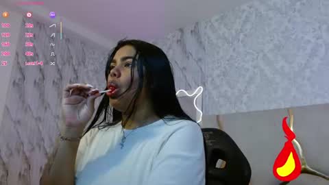 Snapshot of juliieta_tay chatting on 07/05/26, 03:02 juliieta_tay online show from 07/05/26, 03:02
