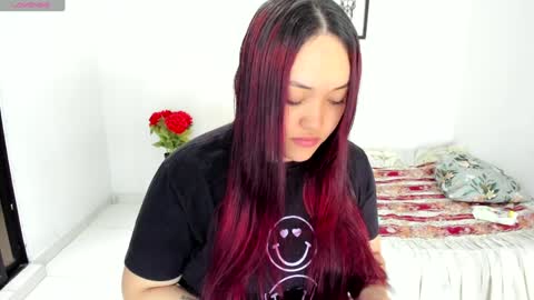Snapshot of juline_smithh chatting on 01/24/25, 12:10 Juline Smith online show from 01/24/25, 12:10