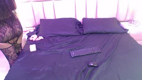 Snapshot of julitpink chatting on 10/04/25, 11:41 julitpink online show from 10/04/25, 11:41