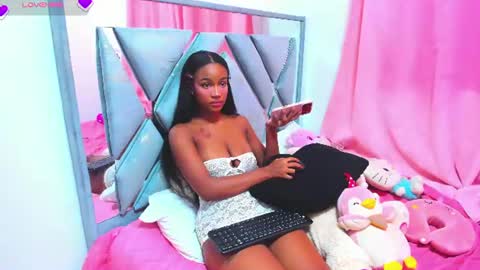 Snapshot of julitpink chatting on 06/10/26, 07:02 julitpink online show from 06/10/26, 07:02