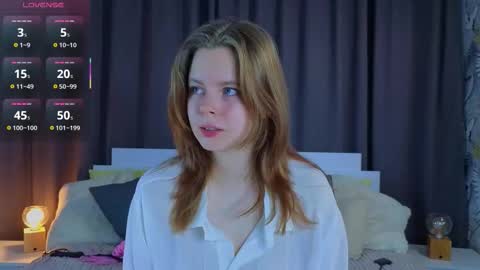 Snapshot of jullietebliss chatting on 11/02/25, 04:31 Julie online show from 11/02/25, 04:31