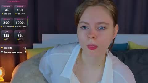 Snapshot of jullietebliss chatting on 11/03/25, 05:25 Julie online show from 11/03/25, 05:25