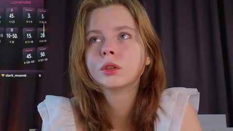 Snapshot of jullietebliss chatting on 11/07/25, 04:07 Julie online show from 11/07/25, 04:07