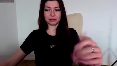 Snapshot of jullyenn chatting on 03/21/26, 01:58 Jully online show from 03/21/26, 01:58