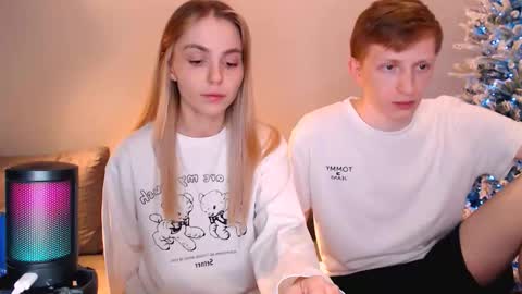 sweet online show from 12/22/25, 10:18