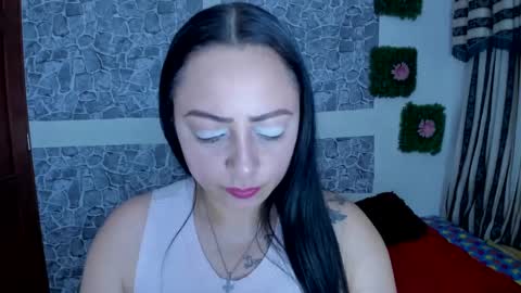 juliana online show from 02/16/25, 10:21