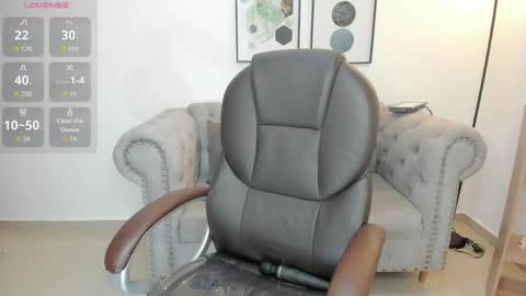 Snapshot of julyy_adams chatting on 05/06/26, 02:51 July Adams online show from 05/06/26, 02:51
