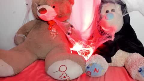 Snapshot of junbootix chatting on 10/13/25, 11:16 ANGELINA indepen camgrl online show from 10/13/25, 11:16