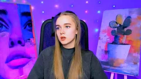 Snapshot of junewoods chatting on 02/13/26, 12:23 junewoods online show from 02/13/26, 12:23