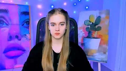 Snapshot of junewoods chatting on 02/18/26, 07:15 junewoods online show from 02/18/26, 07:15