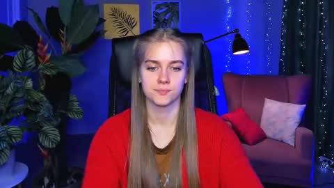 Snapshot of junewoods chatting on 03/26/26, 07:14 junewoods online show from 03/26/26, 07:14