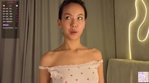 Bella online show from 11/18/25, 06:23