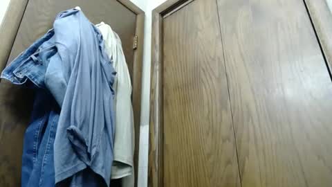 Snapshot of junk_yard_dog chatting on 12/01/25, 02:00 Dave online show from 12/01/25, 02:00