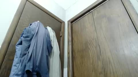 Snapshot of junk_yard_dog chatting on 01/11/26, 03:50 Dave online show from 01/11/26, 03:50