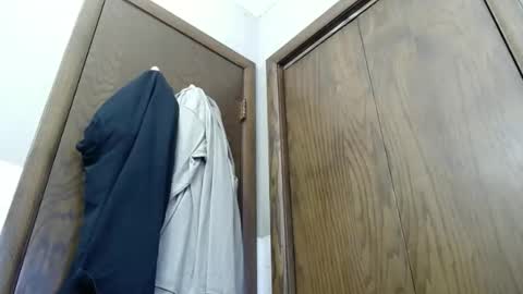 Snapshot of junk_yard_dog chatting on 02/15/26, 05:09 Dave online show from 02/15/26, 05:09