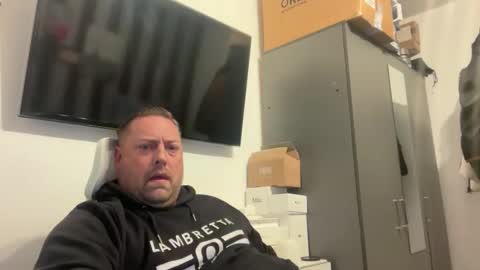 Snapshot of junky345 chatting on 10/30/25, 06:52 Junky online show from 10/30/25, 06:52