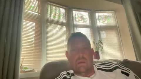 Junky online show from 06/11/26, 06:33