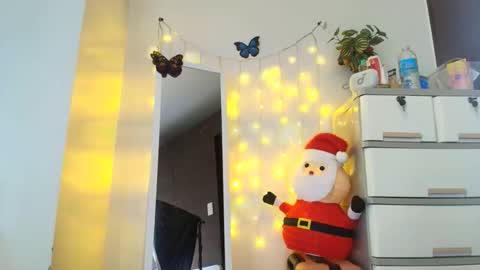 junovaughn online show from 12/20/25, 01:02