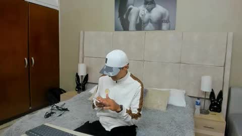 Jupiter online show from 12/05/25, 05:42