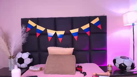 Snapshot of jupiterfoxxxx chatting on 06/18/26, 12:55 Jupiter Fox online show from 06/18/26, 12:55