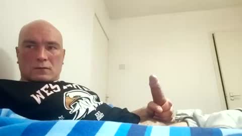 Yuri online show from 10/29/25, 10:00