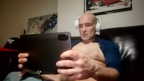 Yuri online show from 12/19/25, 01:45