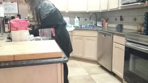 Snapshot of just0m chatting on 04/04/26, 08:28 Jommie online show from 04/04/26, 08:28