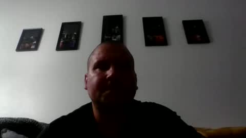 Snapshot of just1more5 chatting on 10/11/25, 03:06 just1more5 online show from 10/11/25, 03:06