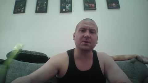Snapshot of just1more5 chatting on 01/10/26, 09:16 just1more5 online show from 01/10/26, 09:16