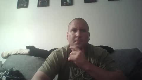Snapshot of just1more5 chatting on 05/11/26, 03:23 just1more5 online show from 05/11/26, 03:23