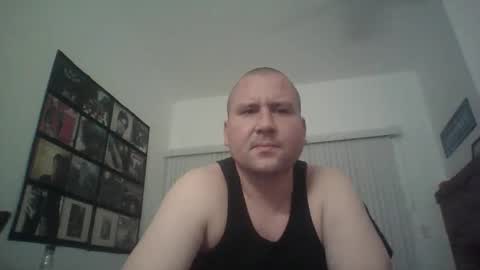 Snapshot of just1more5 chatting on 05/17/26, 01:36 just1more5 online show from 05/17/26, 01:36