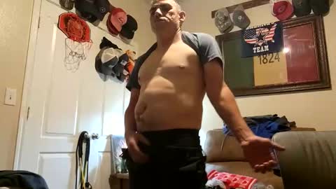 Snapshot of just4fun1523 chatting on 11/13/25, 02:54 just4fun1523 online show from 11/13/25, 02:54