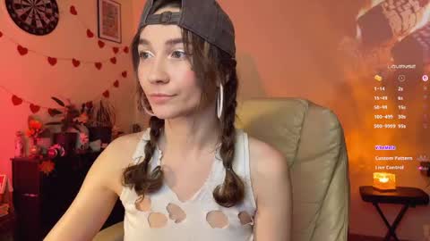 Jessica  I will be here on Tuesday November 26th online show from 04/19/26, 06:07