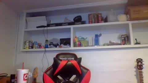 Snapshot of just_chillinwithya chatting on 03/07/25, 09:07 Your Zaddy online show from 03/07/25, 09:07