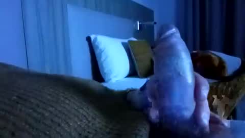 Snapshot of just_curious_me chatting on 03/29/26, 10:21 just_curious_me online show from 03/29/26, 10:21