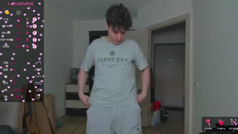 Snapshot of just_edwins chatting on 06/09/26, 06:08 Edwins online show from 06/09/26, 06:08
