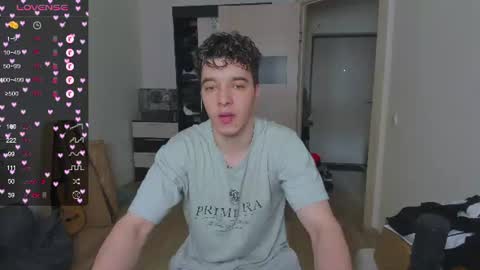 Snapshot of just_edwins chatting on 06/10/26, 10:03 Edwins online show from 06/10/26, 10:03