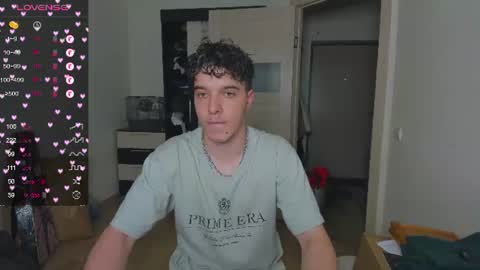 Snapshot of just_edwins chatting on 07/07/26, 05:06 Edwins online show from 07/07/26, 05:06