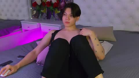 Snapshot of just_gay_ chatting on 03/09/25, 10:41 just_gay_ online show from 03/09/25, 10:41