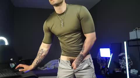 Snapshot of just_hairy_man chatting on 05/30/26, 02:25 Kurt online show from 05/30/26, 02:25