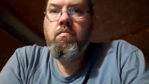 Snapshot of just_hangin_around chatting on 09/22/25, 03:47 just_hangin_around online show from 09/22/25, 03:47