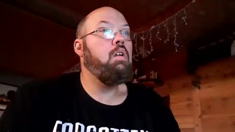 Snapshot of just_hangin_around chatting on 10/13/25, 01:22 just_hangin_around online show from 10/13/25, 01:22